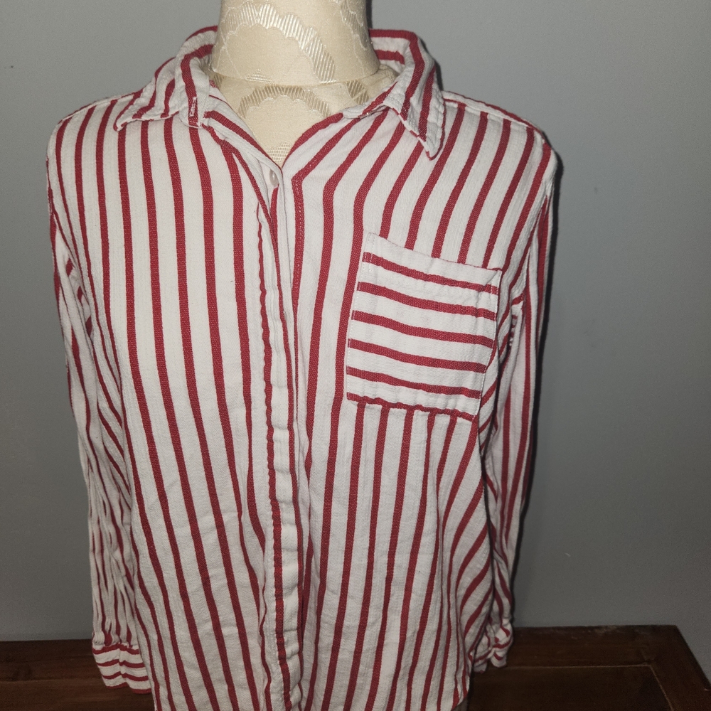Liz Claiborne Red and White Striped Blouse Womens Size S.
